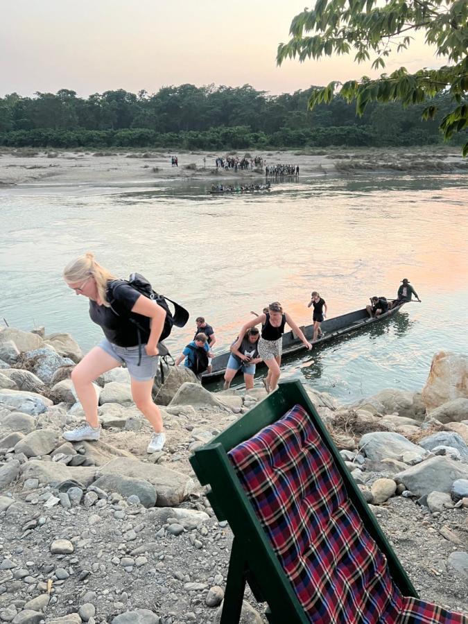 Hotel Chitwan Park Village โซราฮา ภายนอก รูปภาพ