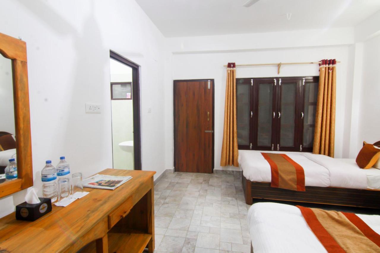 Hotel Chitwan Park Village โซราฮา ภายนอก รูปภาพ